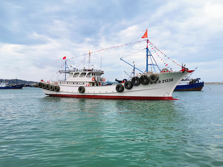 34.3m 釣具兼收鮮漁船