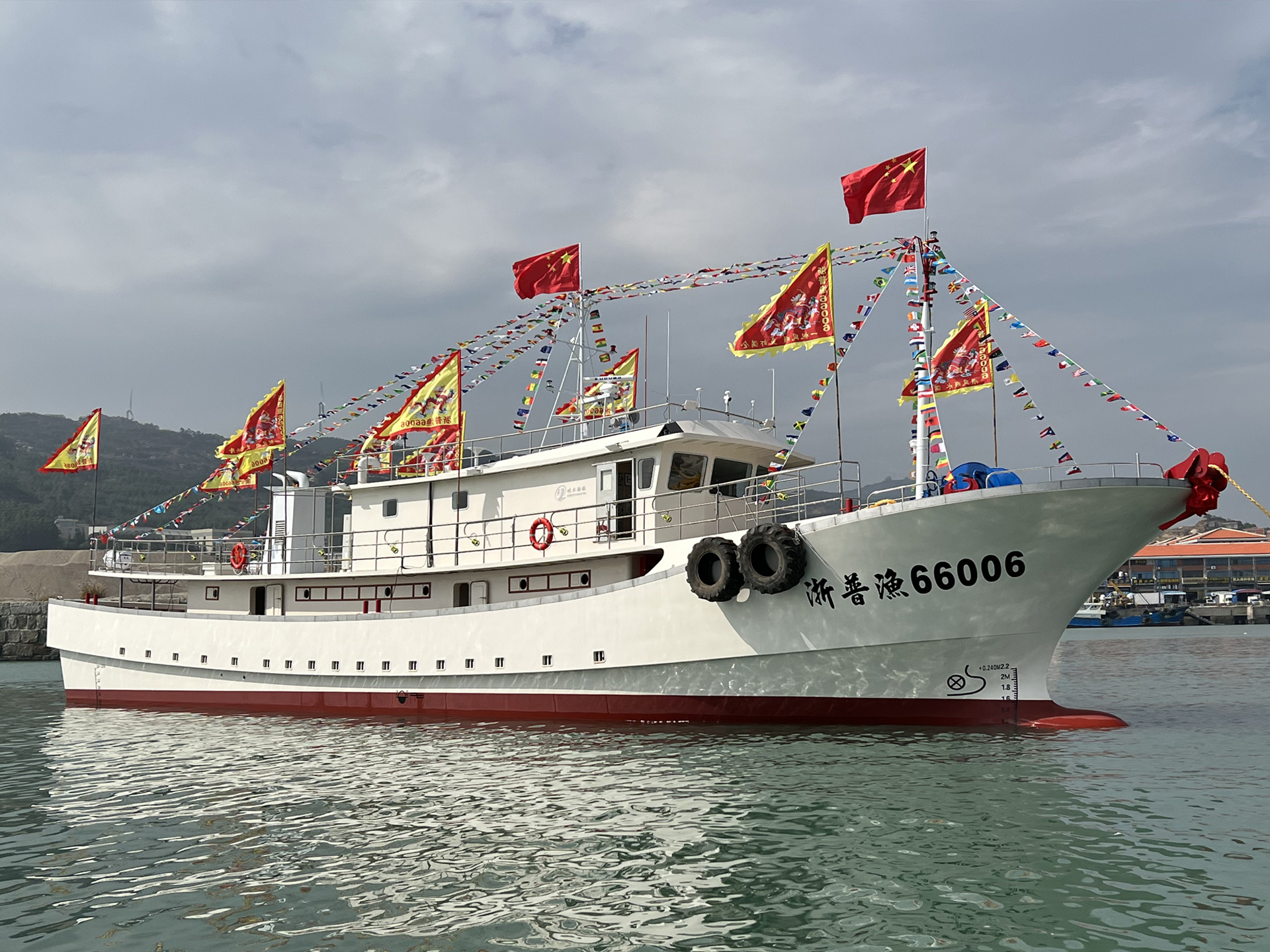 浙普漁66006（35.6m燈光冷藏休閑釣具）